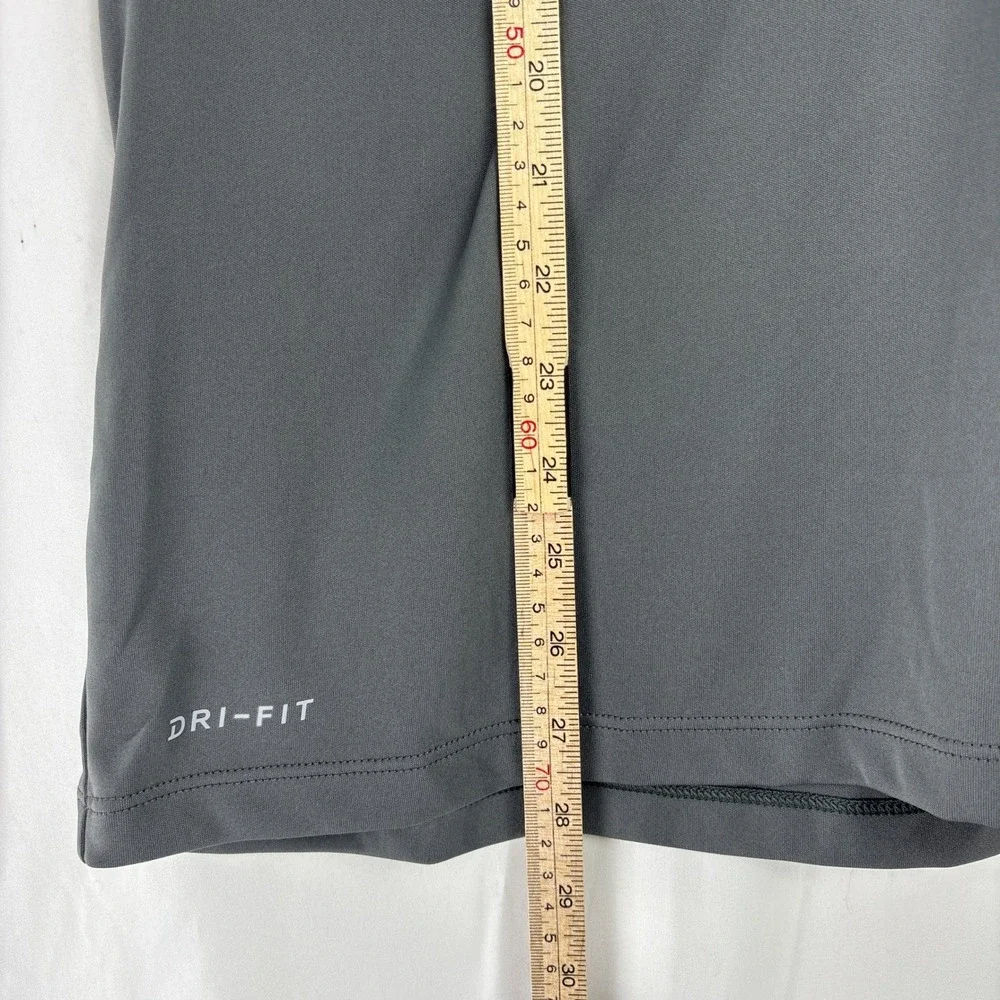Nike Swim Dri FIT Gray Short Sleeve Rash‎ Guard UPF 40+ Men's Size Large